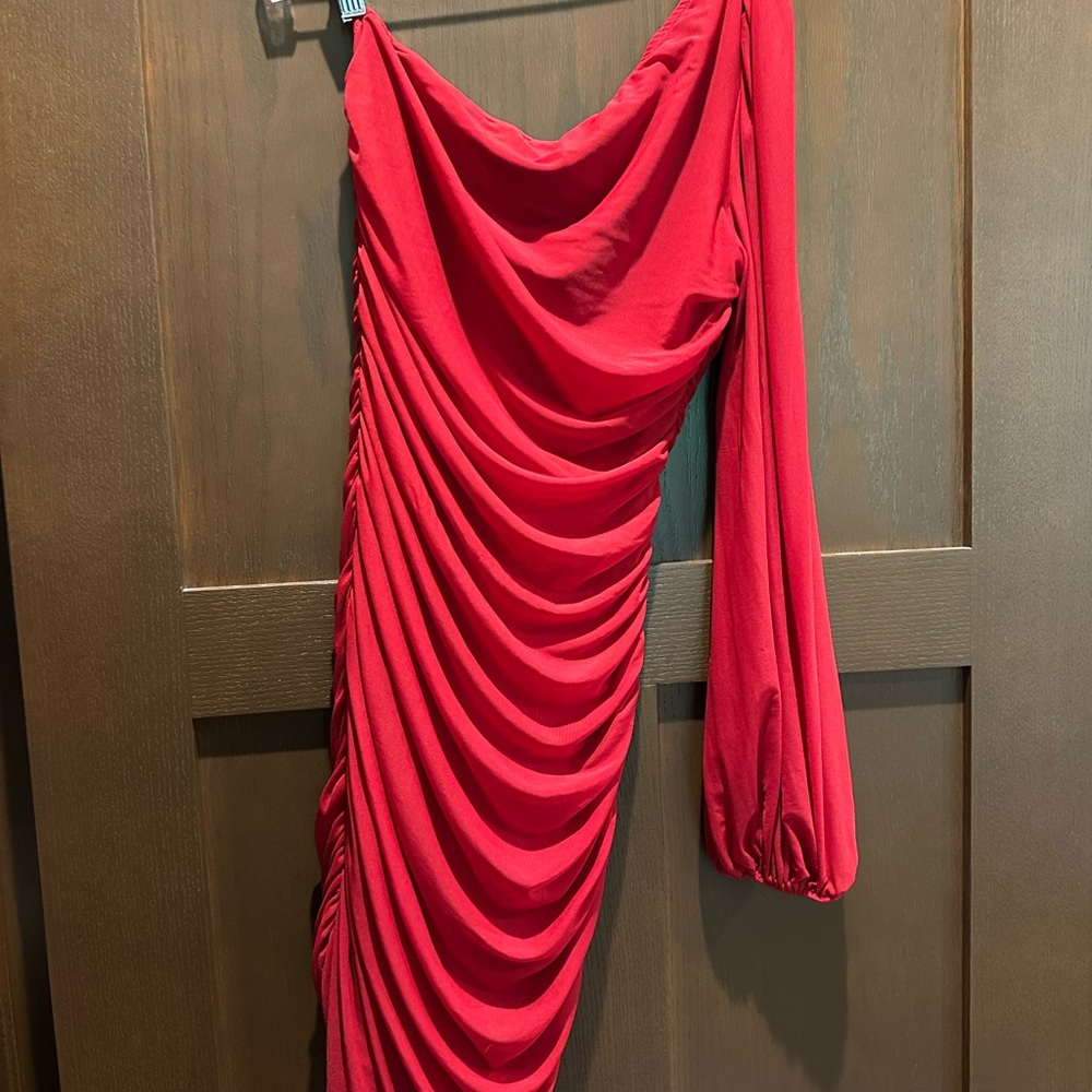 Elegant Red One-Shoulder Dress
